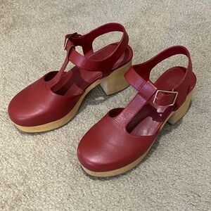 Charlotte Stone Molly red t-strap clog heels size 10
